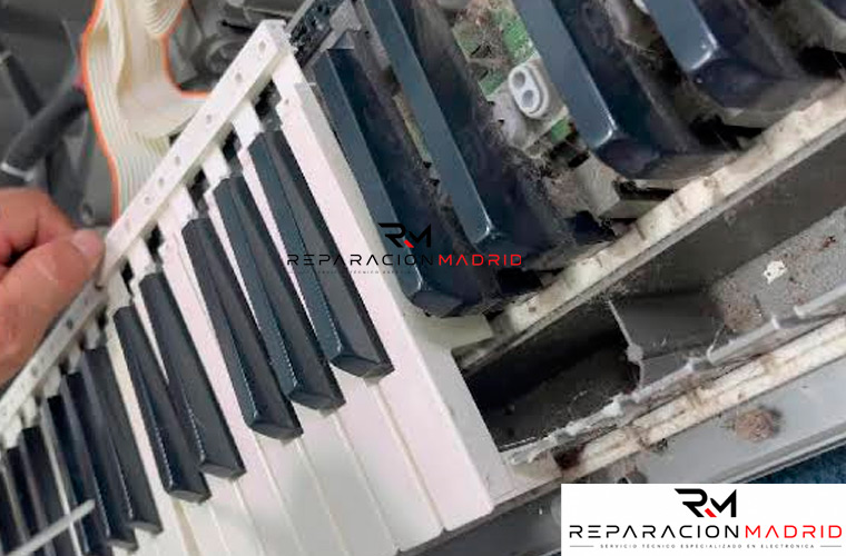 Reparación de Teclas, Pedales y Controles
